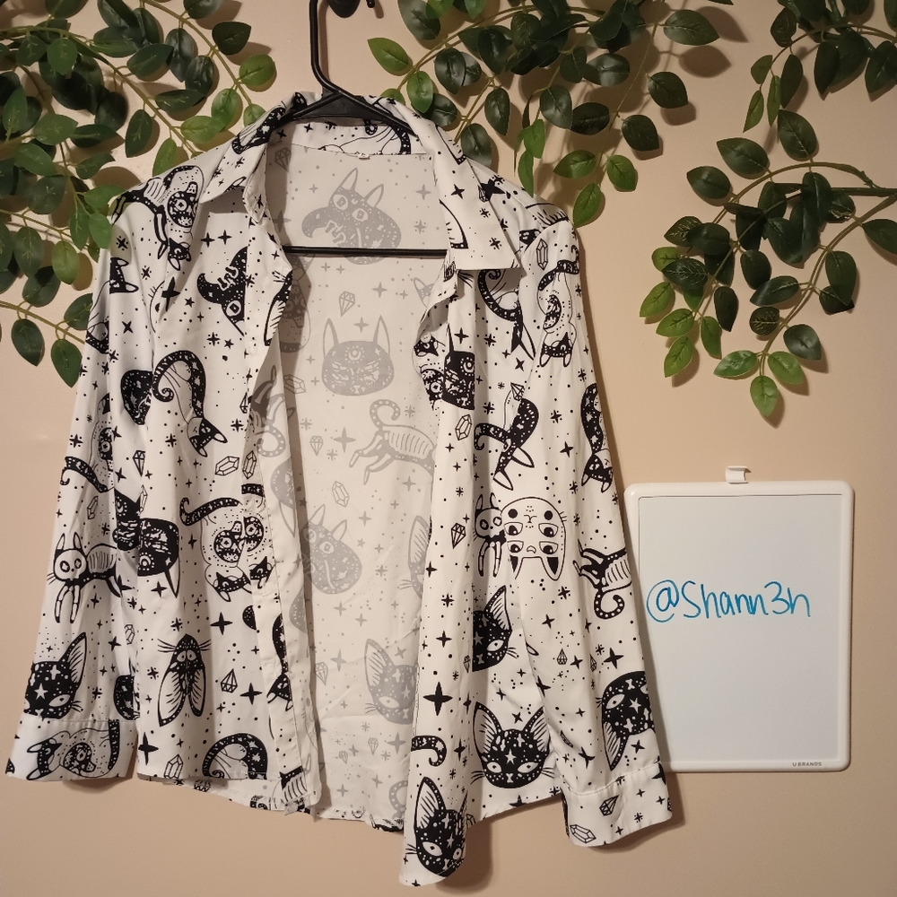 Witchy Cat Graphic Button Down Shirt